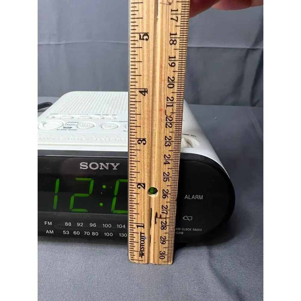 Sony ICF-C218 Dream Machine Auto Time Set Clock Radio